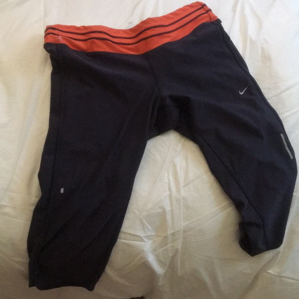 Nike Dri Fit Capri workout pants